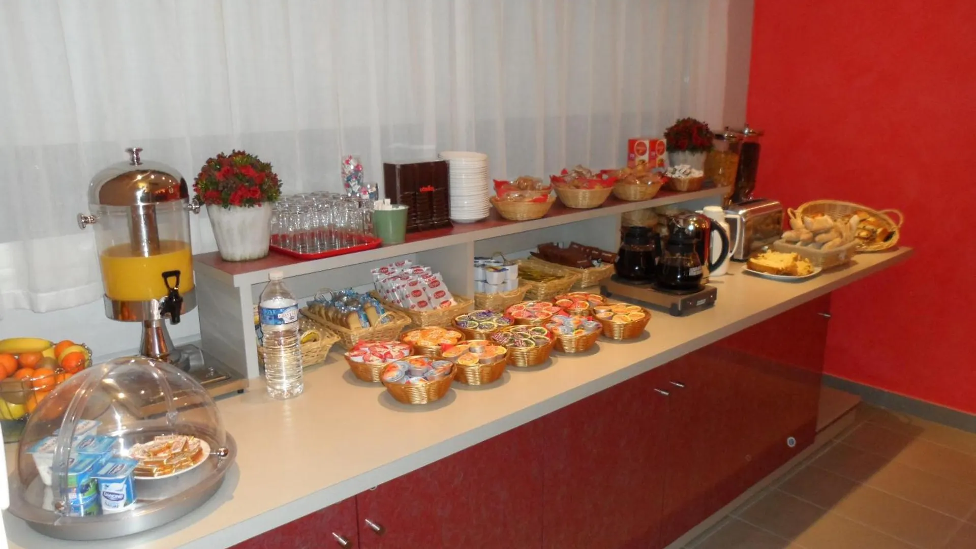 Hotel Lyon Sud, Pierre Benite, St Genis Laval 3*, Pierre-Benite