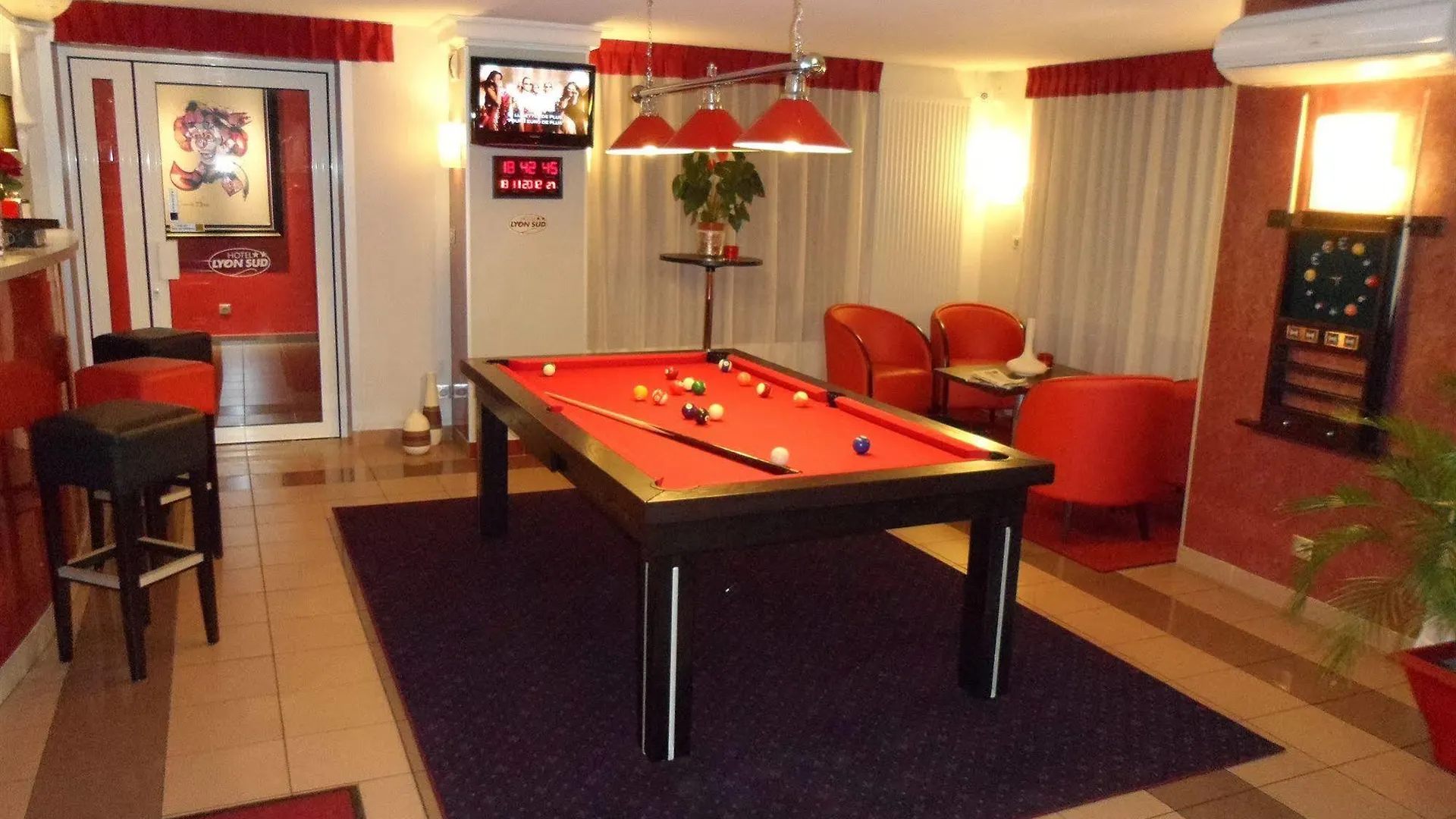***  Hotel Lyon Sud, Pierre Benite, St Genis Laval France